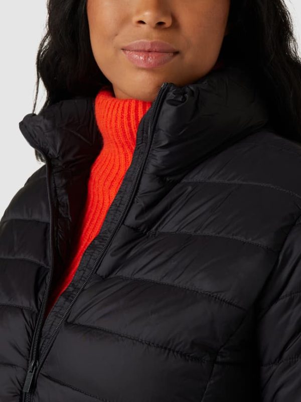 KAFFE Curve PLUS SIZE Steppjacke Mit Stehkragen Modell ‘KCLORANA’ – Schwarz 4